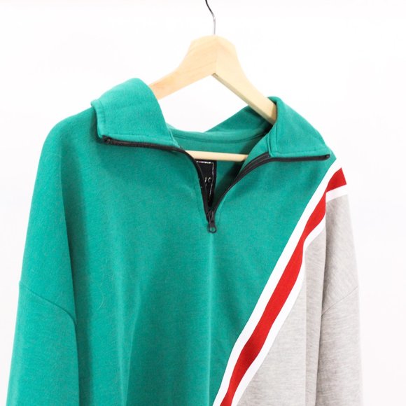 Genetic Apparel Cropped Sweater - Picture 5 of 8